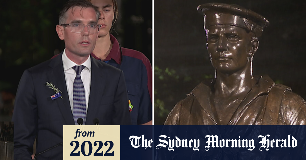 Video NSW Premier opens Sydney Anzac dawn service with poem